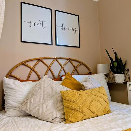 Peacehaven Retreat - 4 Minutes From The Beach! Pet Friendly! Weymouth Extérieur photo
