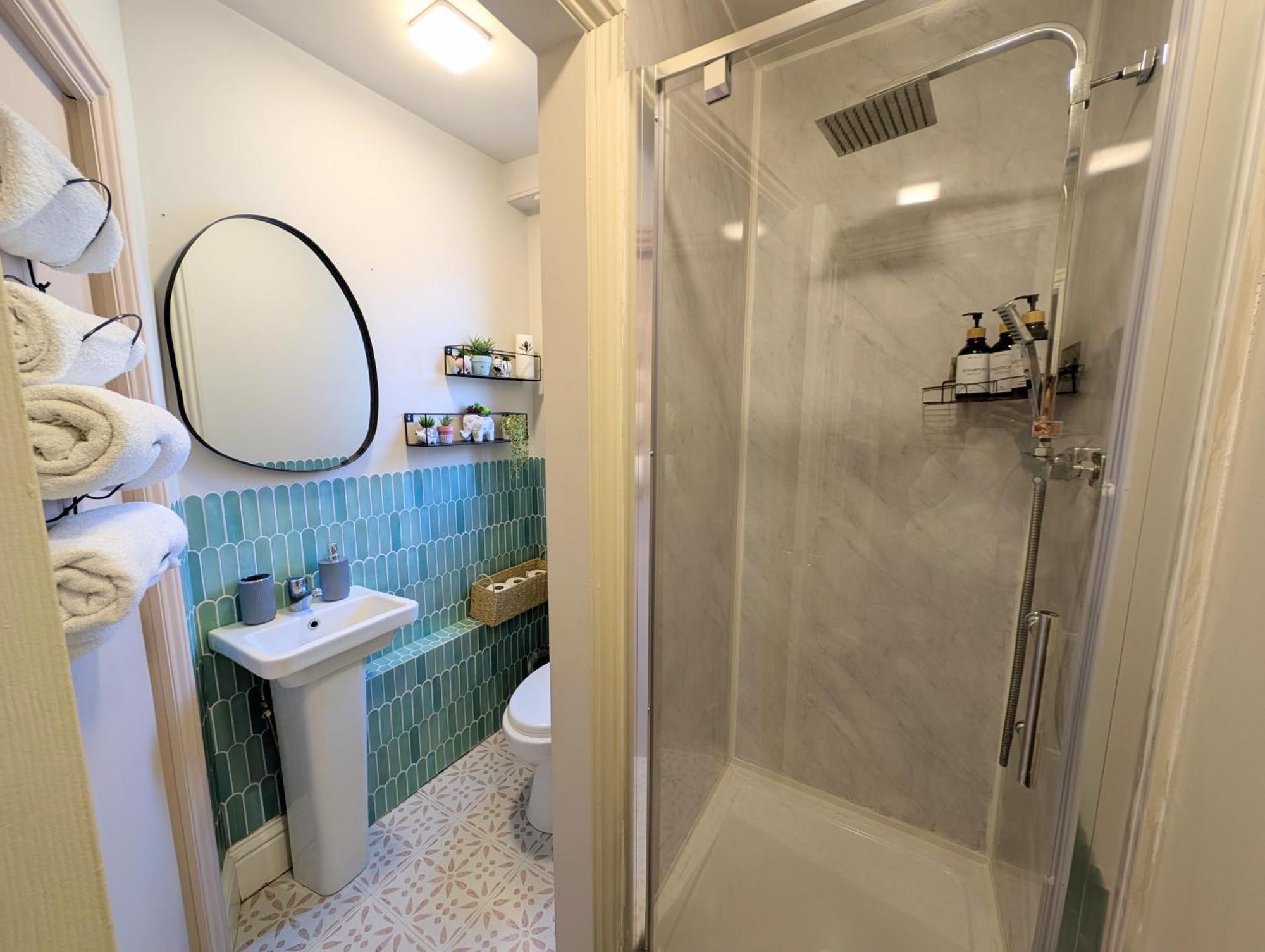 Peacehaven Retreat - 4 Minutes From The Beach! Pet Friendly! Weymouth Extérieur photo